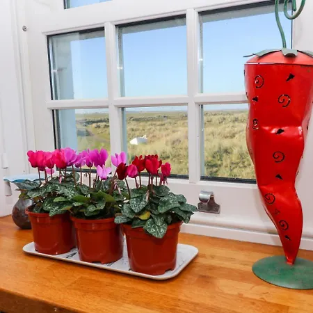 2 Lighthouse Cottage, Barrow-in-furness Holiday home Barrow-in-Furness
