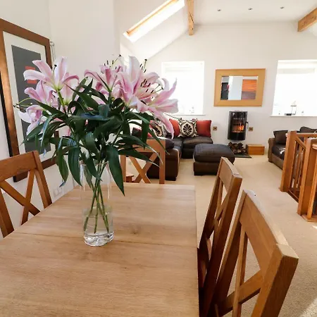 2 Lighthouse Cottage, Barrow-in-furness Barrow-in-Furness