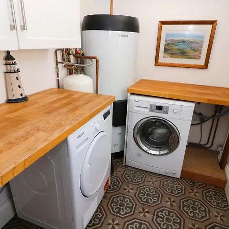 2 Lighthouse Cottage, Barrow-in-furness Barrow-in-Furness